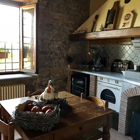 Tuscan Farmhouse In Castiglione Di Garfagnana With Garden Holiday home *