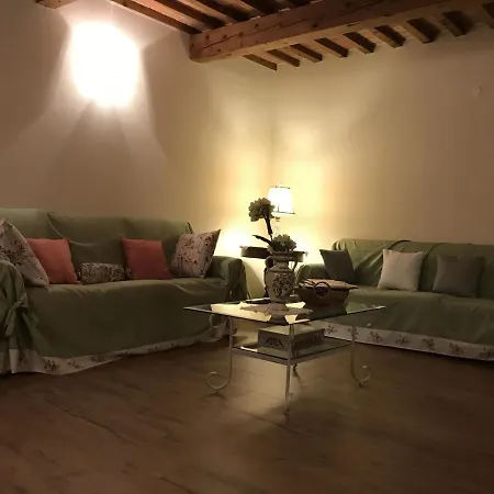 Tuscan Farmhouse In Castiglione Di Garfagnana With Garden Castiglione di Garfagnana