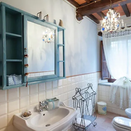 Holiday home Tuscan Farmhouse In Castiglione Di Garfagnana With Garden Castiglione di Garfagnana